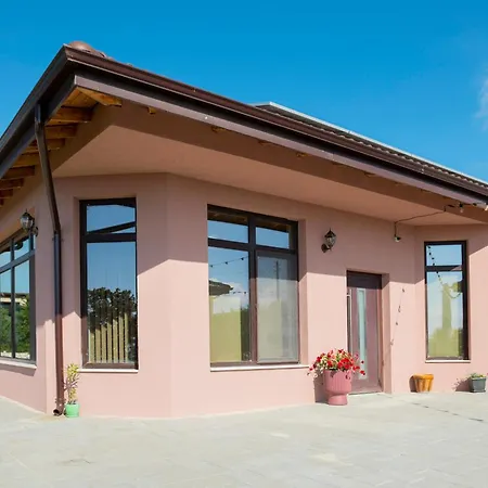 Villa слънчевите къщи-село китка *