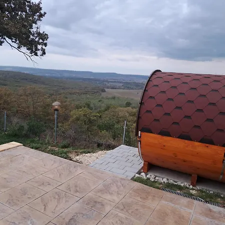 слънчевите къщи-село китка Луксозна вила